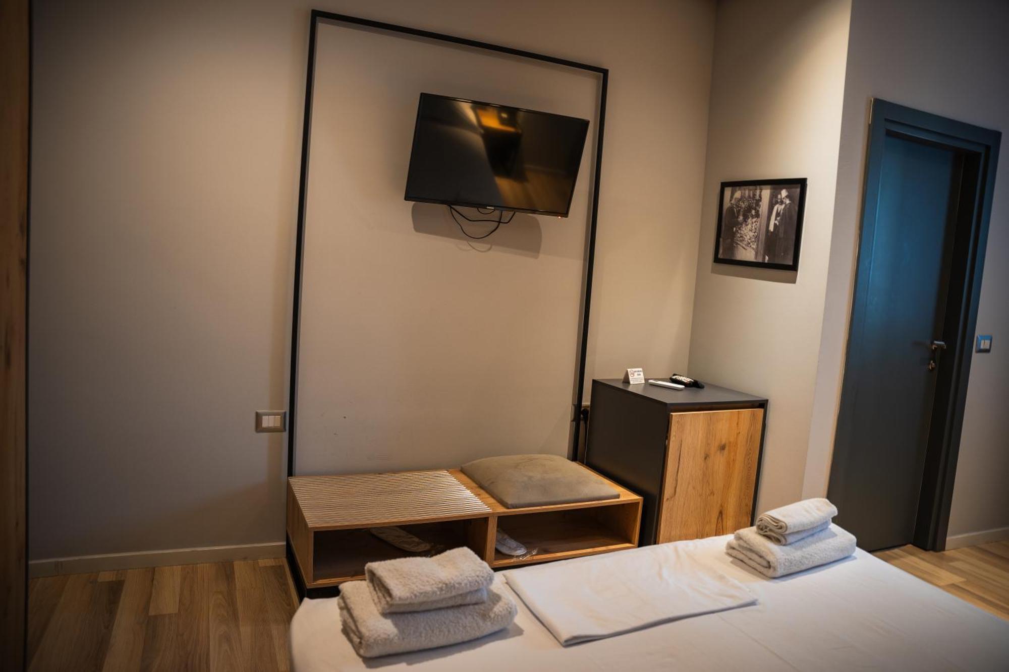 Center Boutique Hotel Tirana Extérieur photo