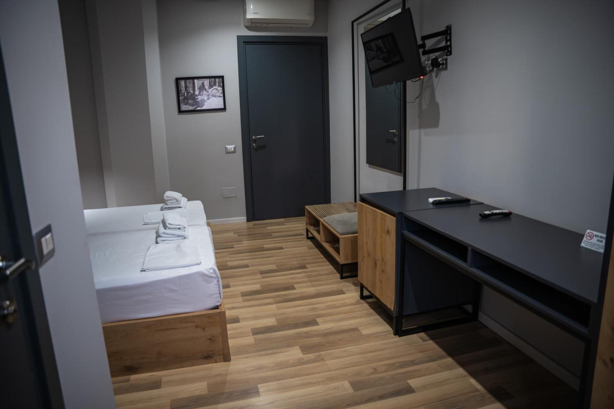 Center Boutique Hotel Tirana Extérieur photo
