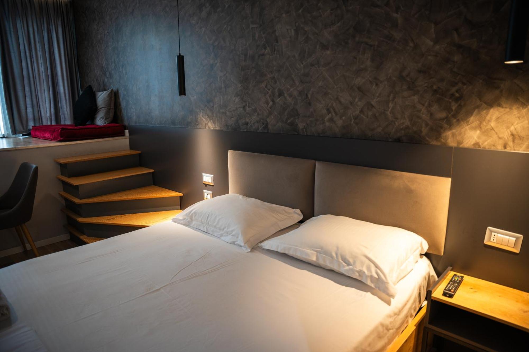 Center Boutique Hotel Tirana Extérieur photo