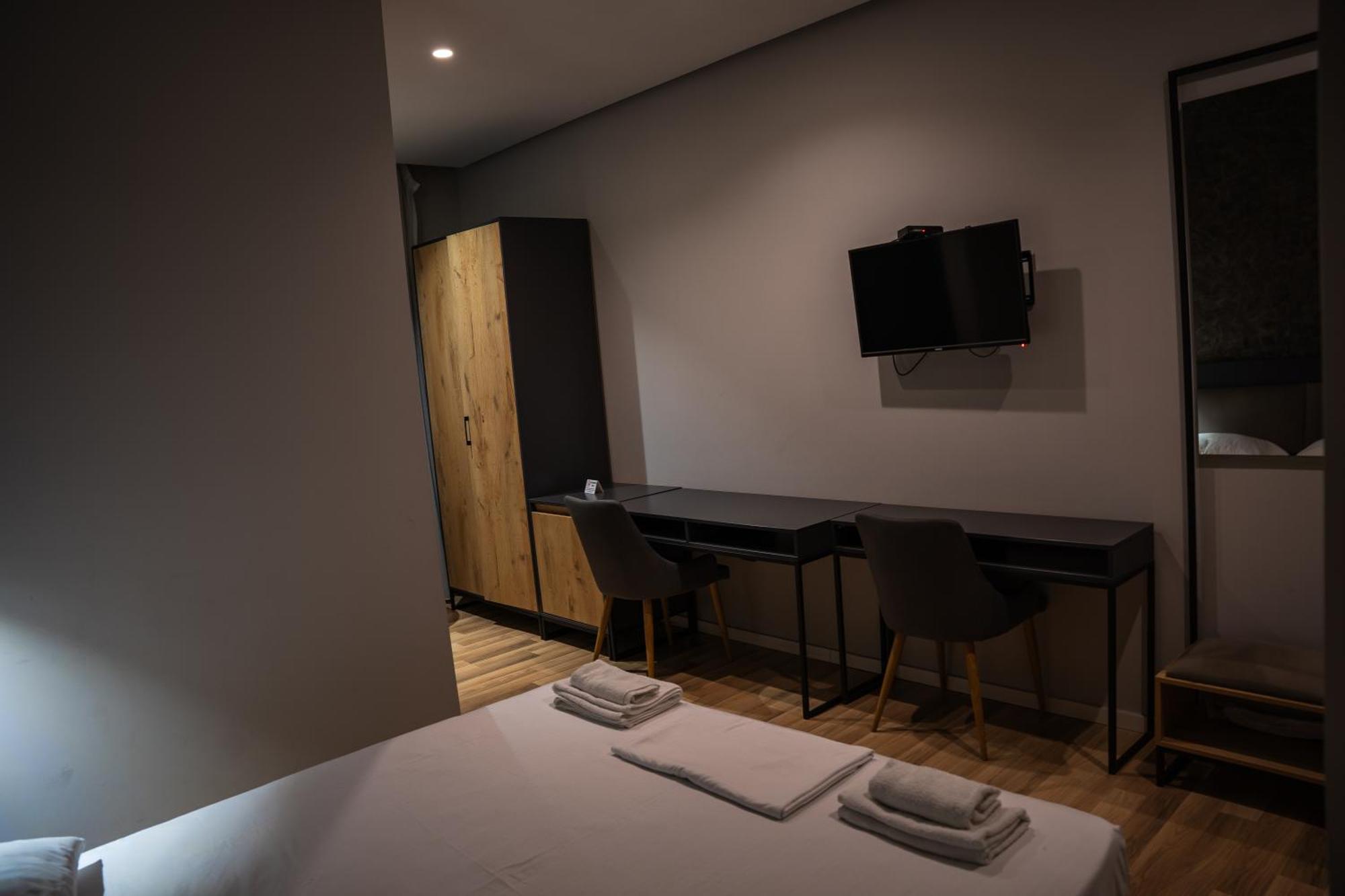 Center Boutique Hotel Tirana Extérieur photo